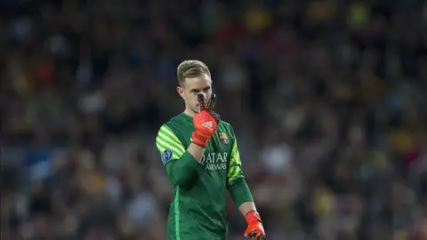 Ter Stegen pasa por el dentista y no se entrenará durante toda la semana