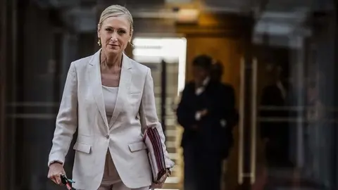 Cifuentes pasa a gestión directa los hospitales que iban a ser externalizados