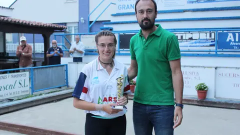 16082016 iris cagigas ganadora concurso patrona